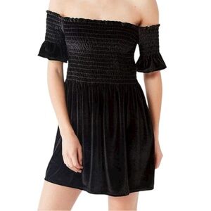 Urban Outfitters Clara Off The Shoulders Smocked Velvet Mini Dress - Size S
